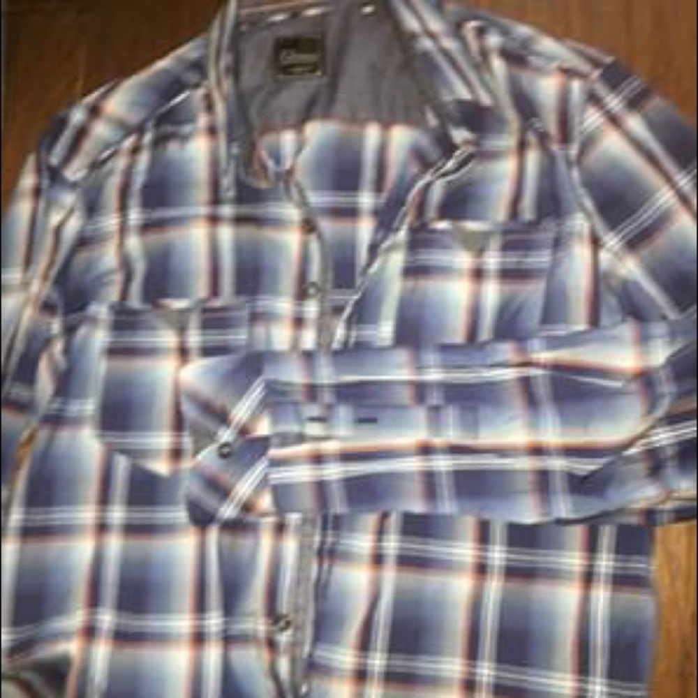 Pearl snap long sleeve in Medium